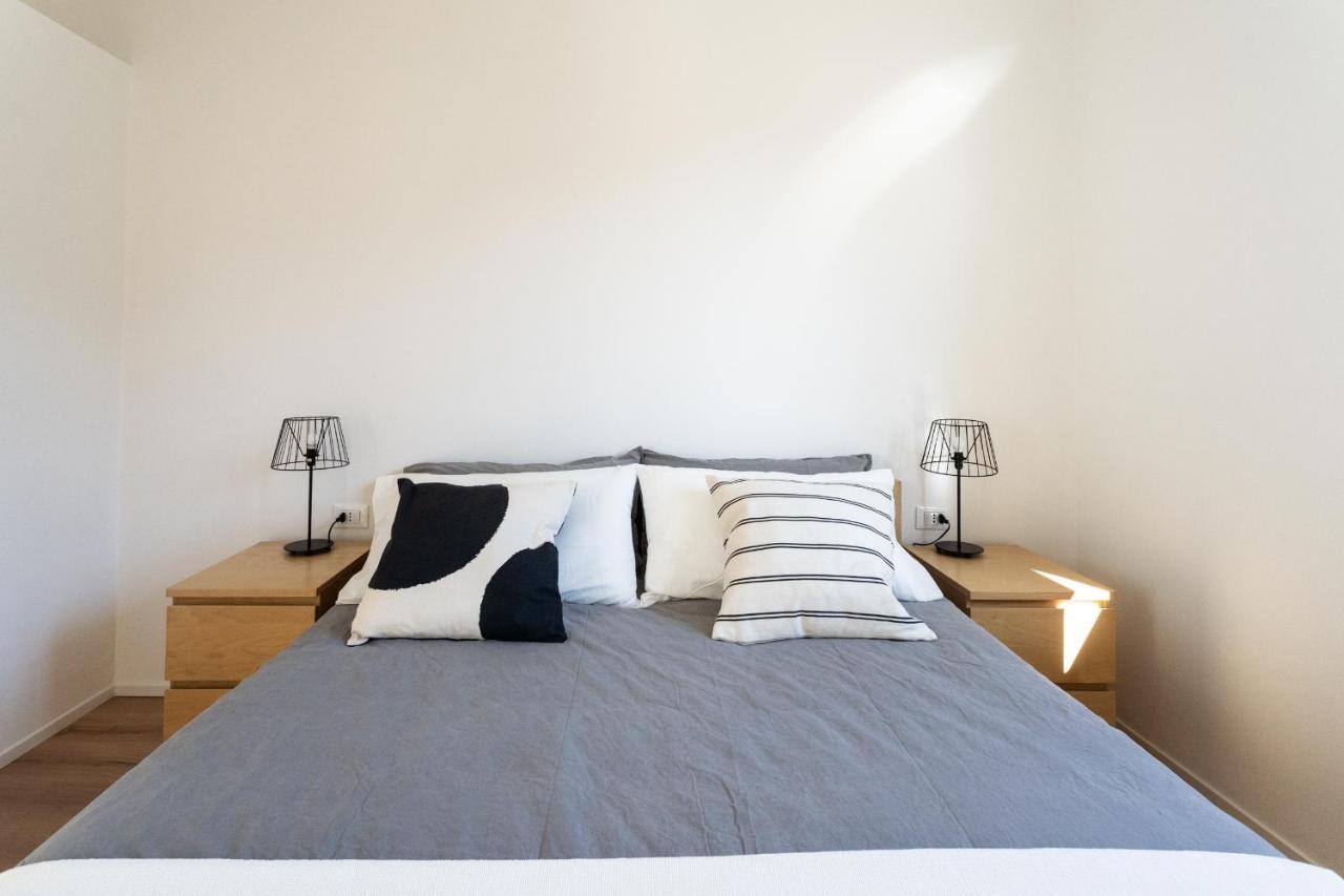 Lovely Corner In The Heart Of The Lake By Rent All Como Exterior photo
