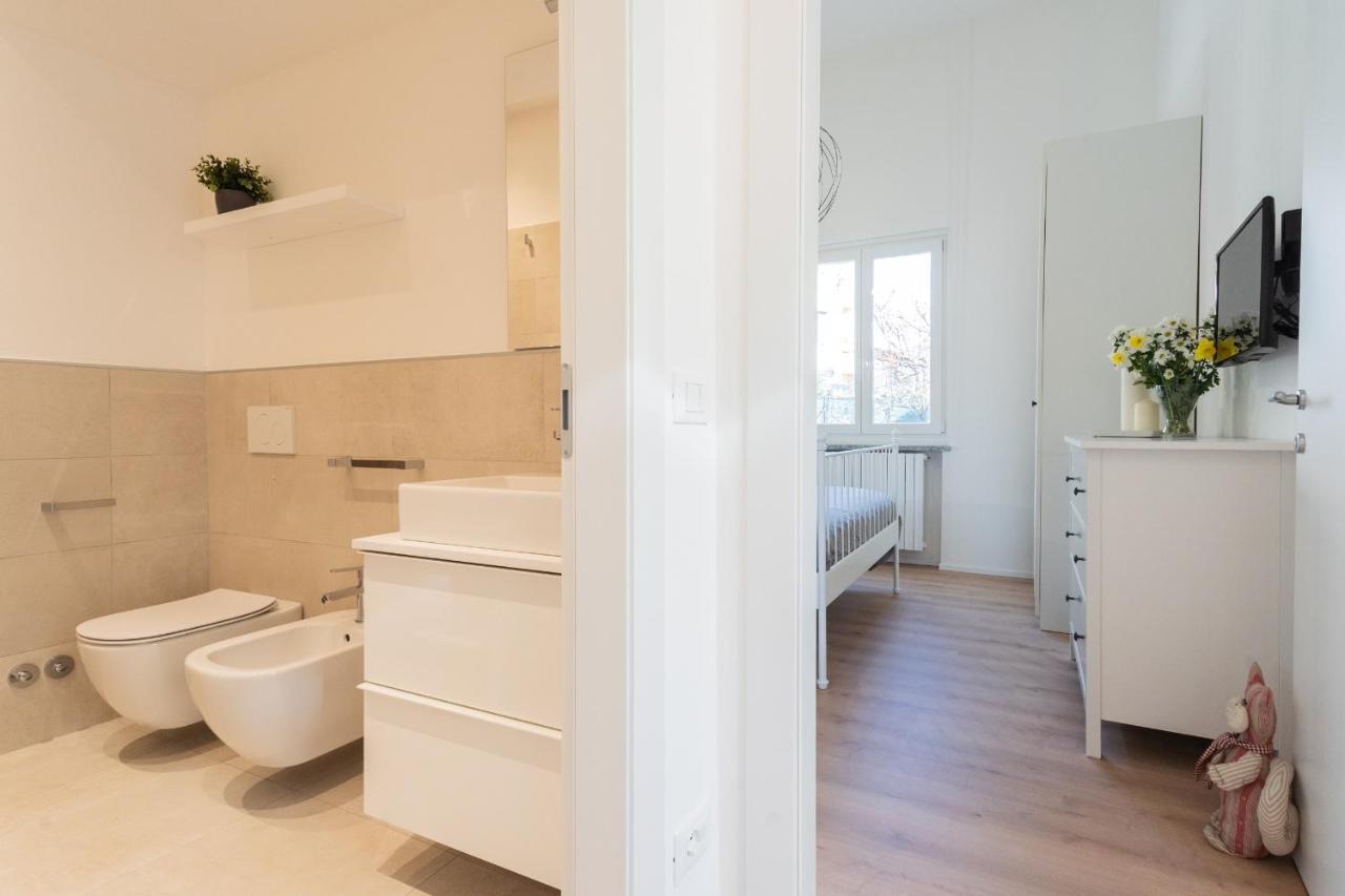 Lovely Corner In The Heart Of The Lake By Rent All Como Exterior photo