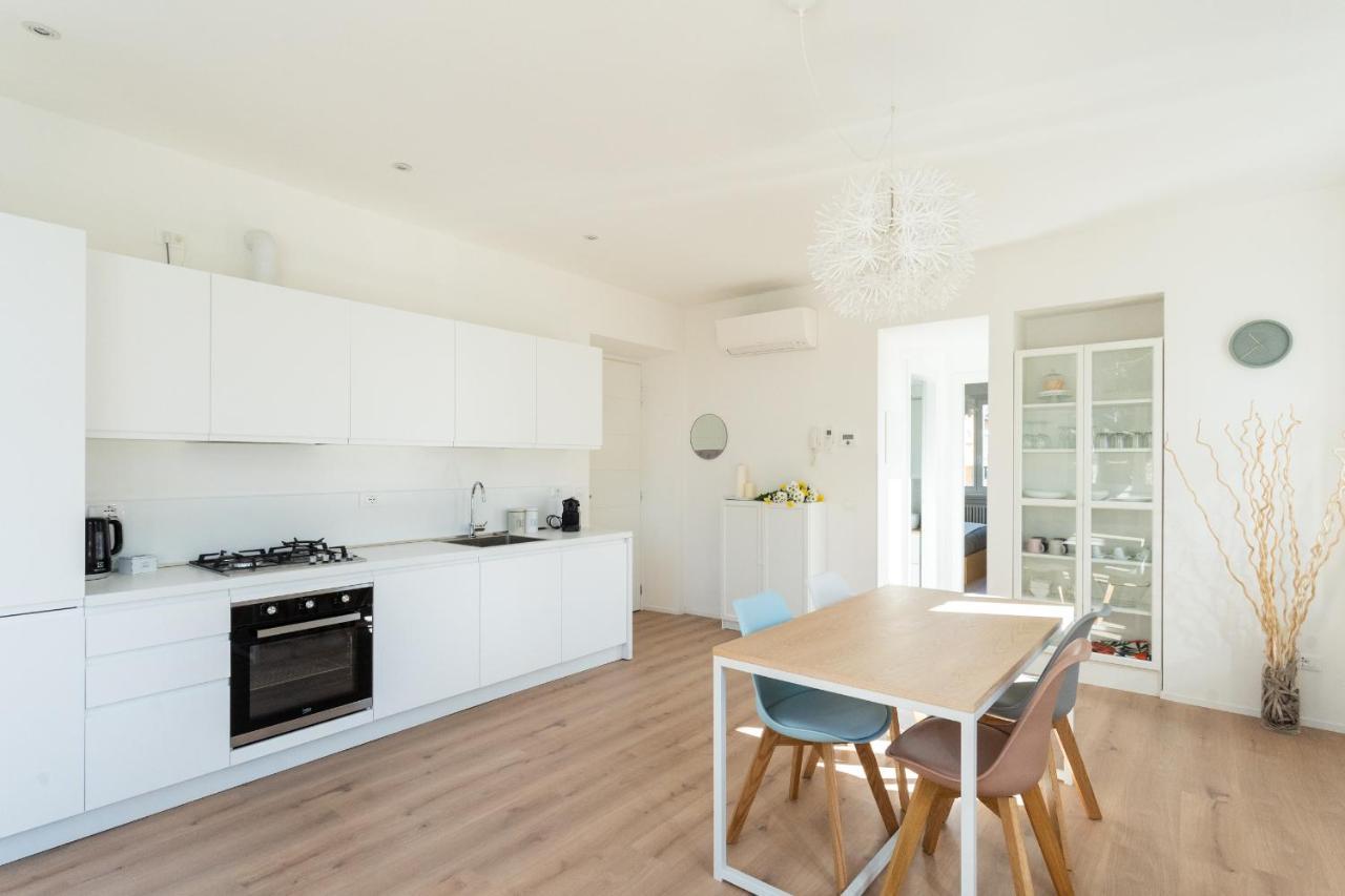 Lovely Corner In The Heart Of The Lake By Rent All Como Exterior photo