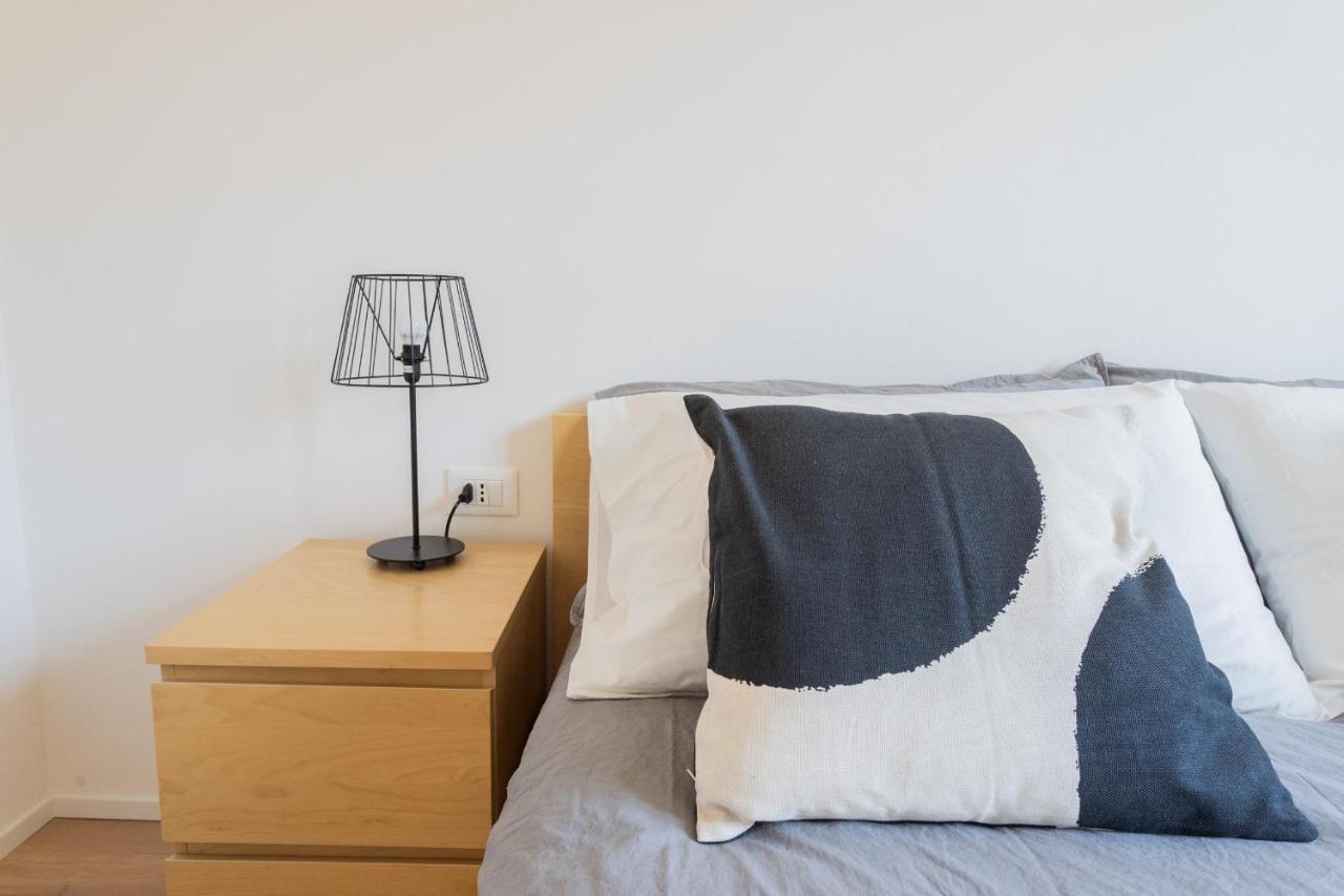 Lovely Corner In The Heart Of The Lake By Rent All Como Exterior photo