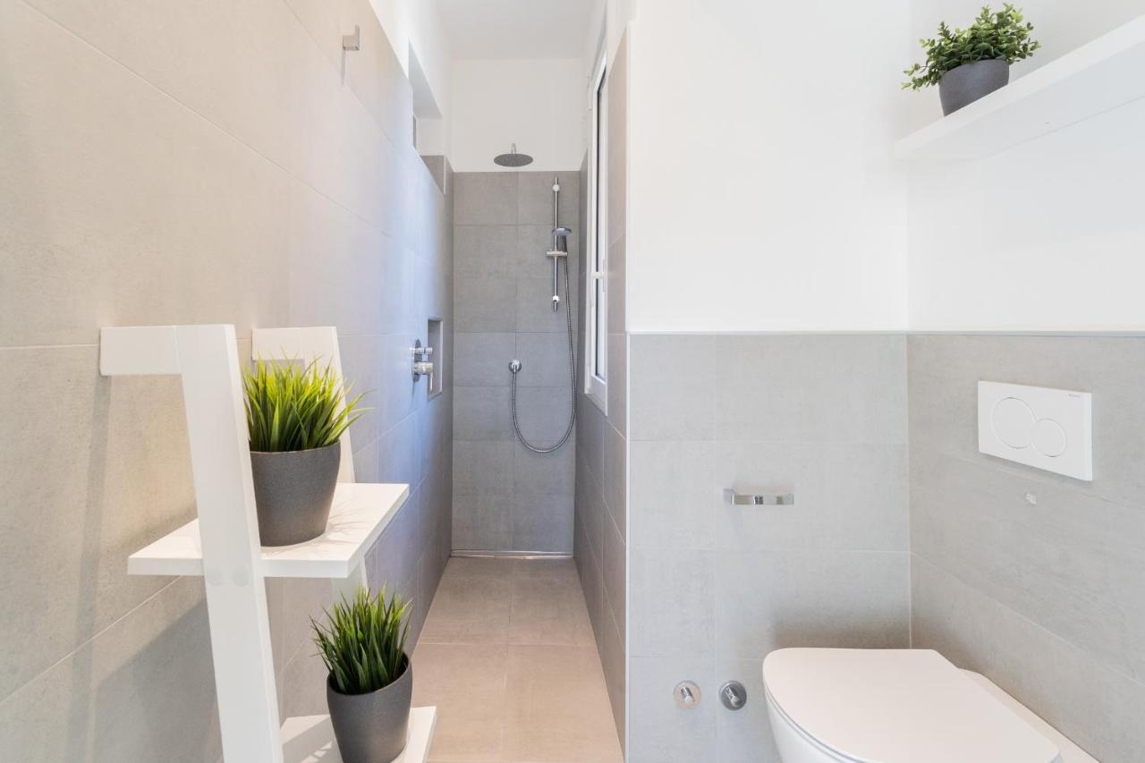 Lovely Corner In The Heart Of The Lake By Rent All Como Exterior photo